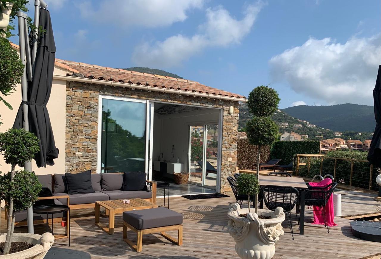 Villa Perla Saint-Tropez Cavalaire Sur Mer, 3-5 Chambres, Vue Mer, Piscine Chauffee Avril A Octobre Екстериор снимка